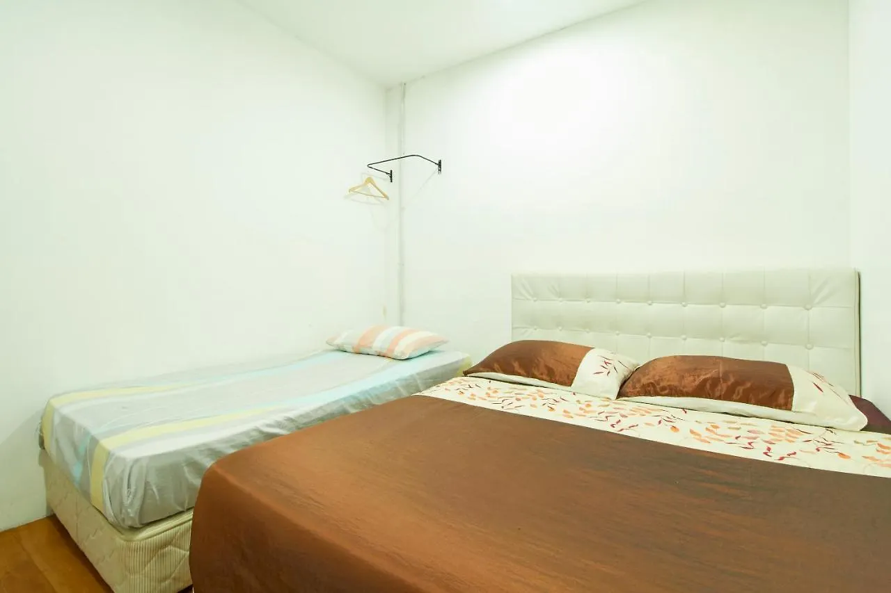 Tonight Hotel Hostel George Town 2*,  Malaysia